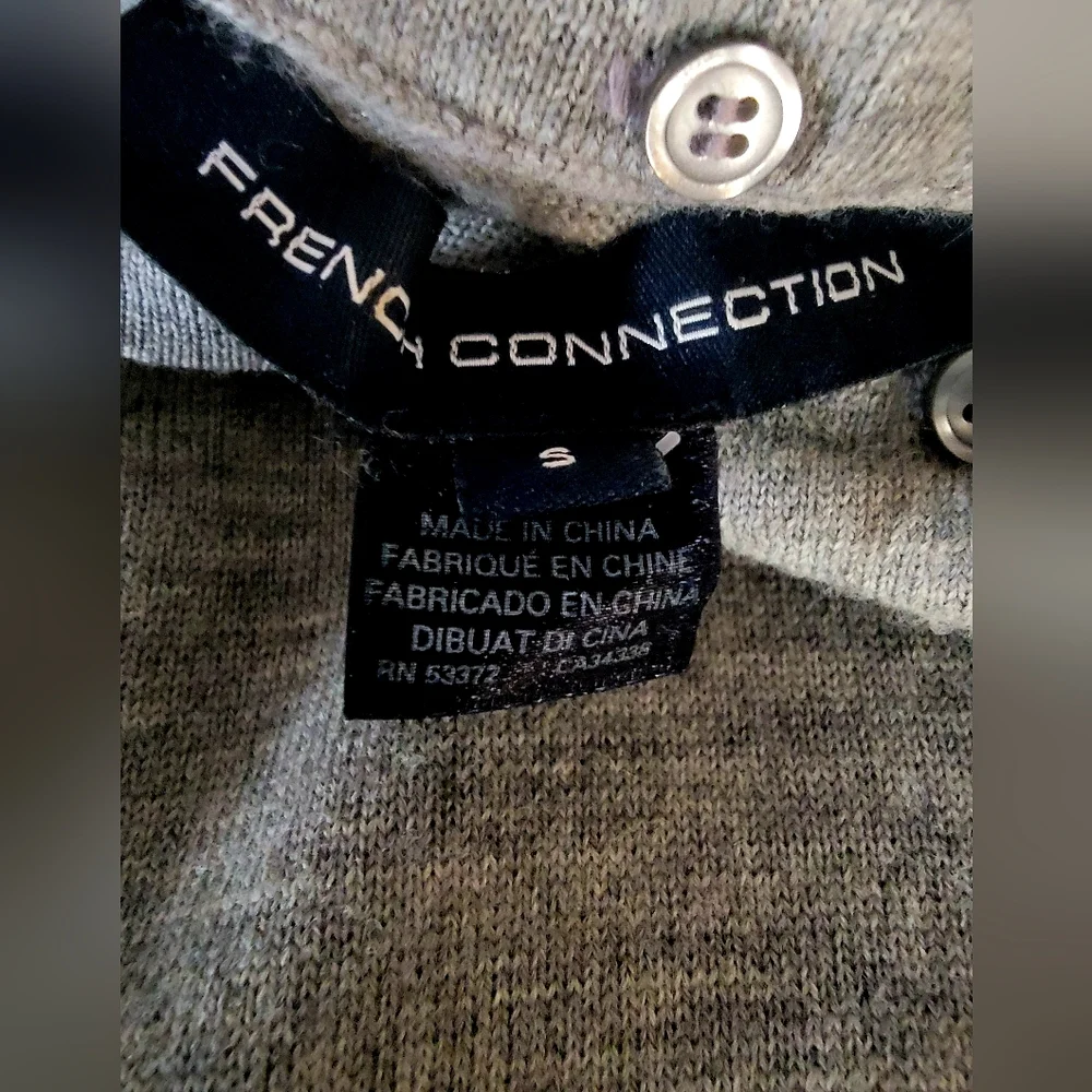 French Connection Gray 100% Wool Beaded Pearl Collar Crewneck Sweater Size Small - Picture 6 of 13